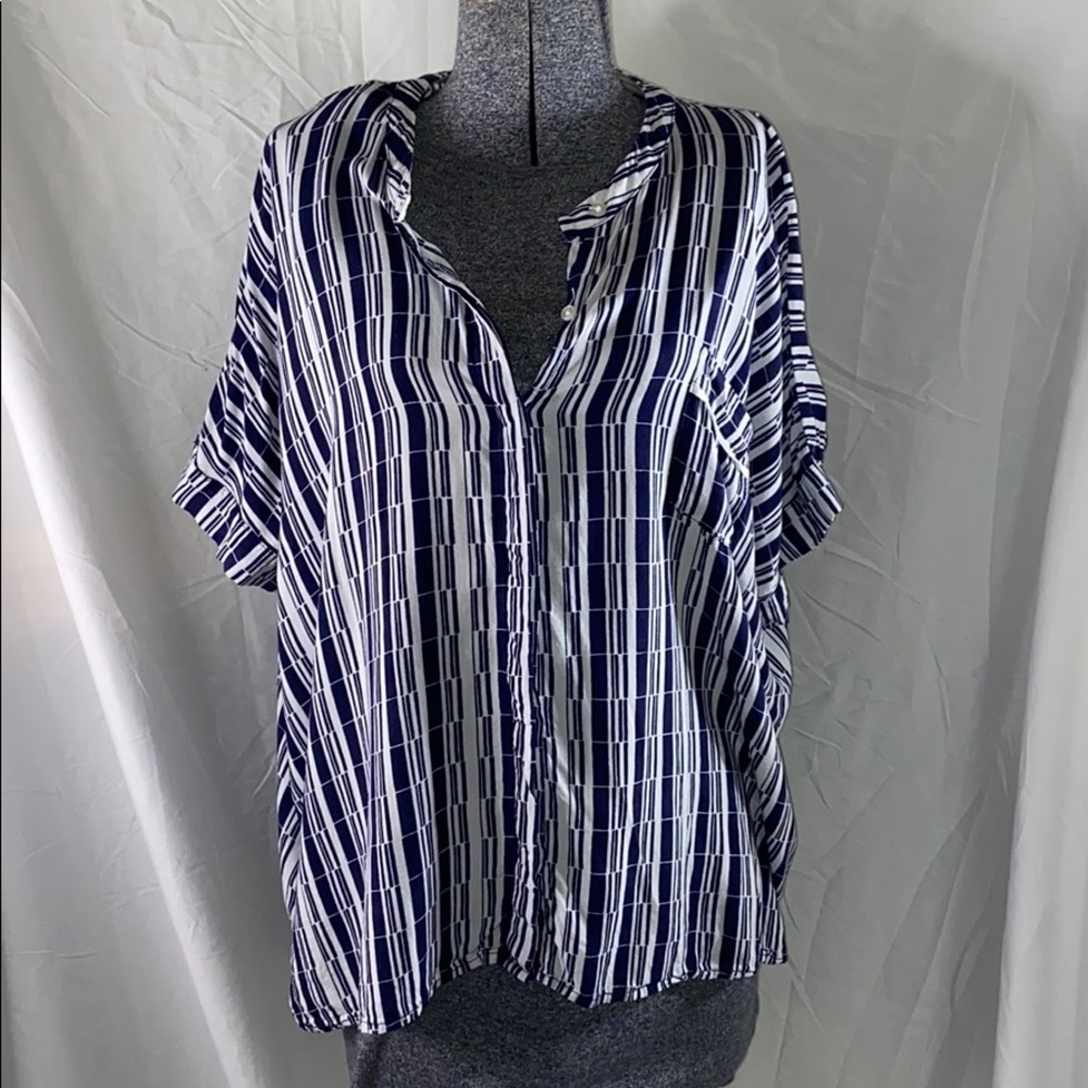 DKNY top